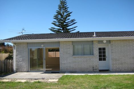 Photo of property in 33 Oriwa Street, Waikanae, 5036