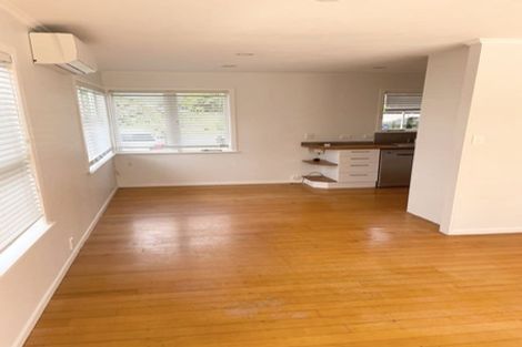 Photo of property in 7 Edgerton Road, Te Atatu Peninsula, Auckland, 0610