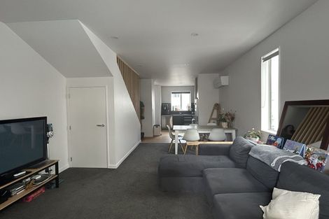 Photo of property in 3/30 Pirie Street, Mount Victoria, Wellington, 6011