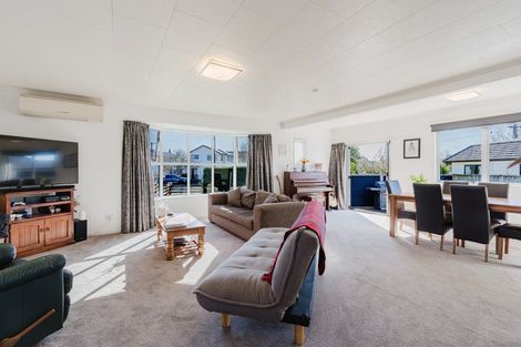 Photo of property in 7 Mahana Road, St Andrews, Hamilton, 3200