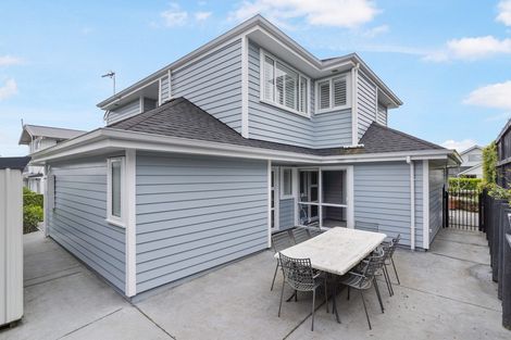 Photo of property in 2 Gibraltar Street, Howick, Auckland, 2014