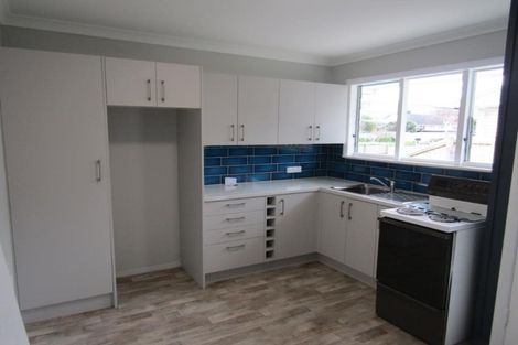 Photo of property in 4/6 Ruahine Street, Trentham, Upper Hutt, 5018