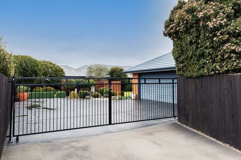 Photo of property in 8 Gwen Place, Redwood, Christchurch, 8051