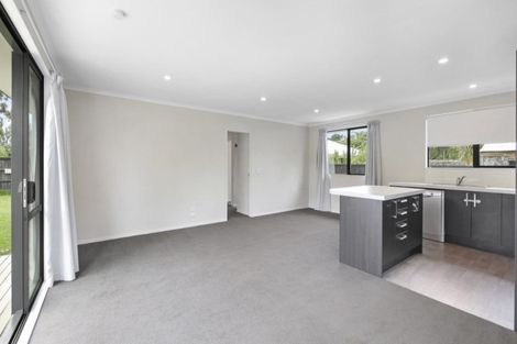 Photo of property in 28 Railway Terrace East, Glentunnel, Sheffield, 7673