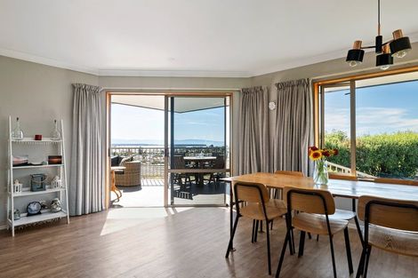 Photo of property in 18 Clairmont Heights, Stoke, Nelson, 7011