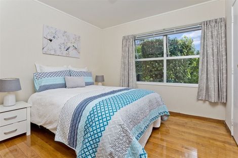 Photo of property in 12 Seaton Road, Murrays Bay, Auckland, 0630