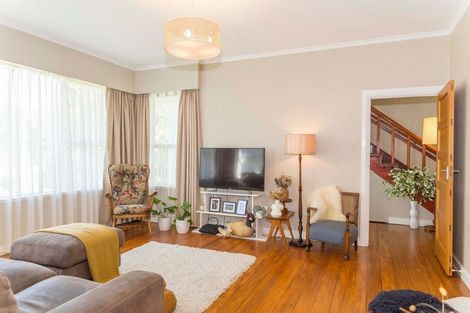 Photo of property in 51 Cole Street, Dannevirke, 4930