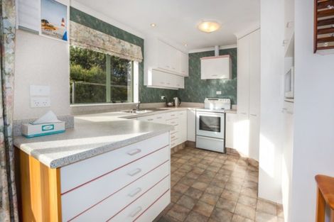 Photo of property in 80a Oxford Street, Tawa, Wellington, 5028