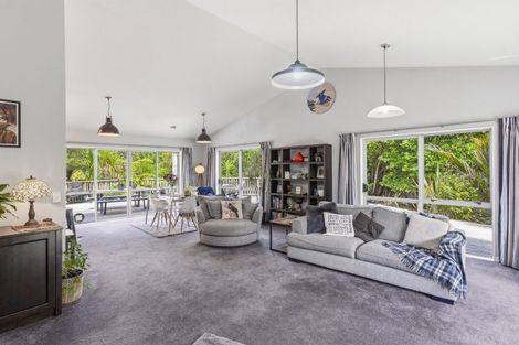 Photo of property in 132 Maui Pomare Road, Nikau Valley, Paraparaumu, 5032