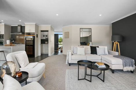 Photo of property in 9 Honiss Place, Cambridge, 3434