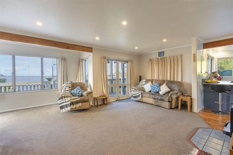 Photo of property in 457 Don Buck Road, Massey, Auckland, 0614