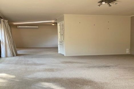 Photo of property in 2b Braemar Road, Castor Bay, Auckland, 0620