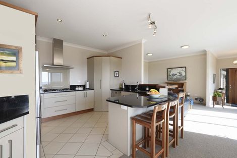 Photo of property in 7 Tobacco Hill, Welcome Bay, Tauranga, 3175