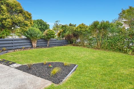 Photo of property in 6 Lawrence Crescent, Hillpark, Auckland, 2102
