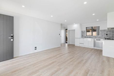 Photo of property in 8c Kent Road, Manurewa, Auckland, 2102