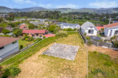 Photo of property in 39 Hicks Crescent, Waikanae Beach, Waikanae, 5036