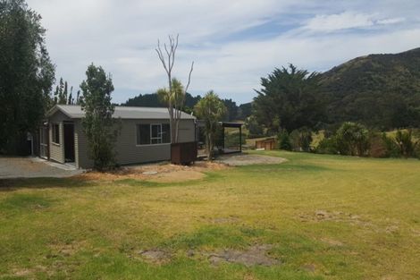Photo of property in 340 Ocean Beach Road, Whangarei Heads, Whangarei, 0174