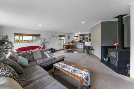 Photo of property in 16 Malthouse Crescent, Brightwater, 7022