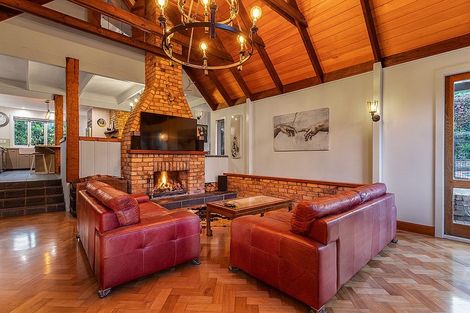 Photo of property in 43 West Lynn Road, Titirangi, Auckland, 0604