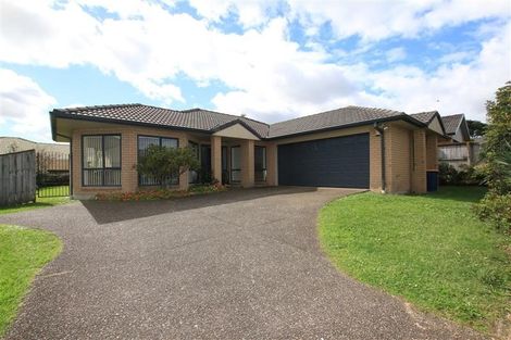 Photo of property in 15 Toledo Avenue, Henderson, Auckland, 0612