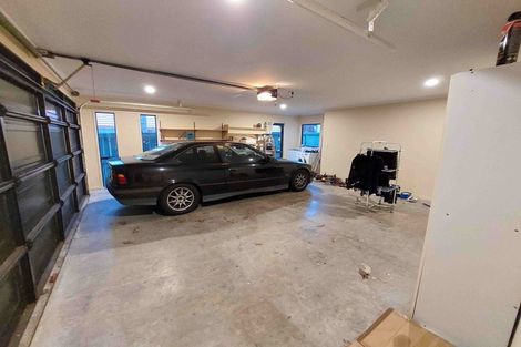 Photo of property in 42 Triangle Road, Massey, Auckland, 0614