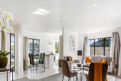 Photo of property in 9 Parkstone Place, Favona, Auckland, 2024