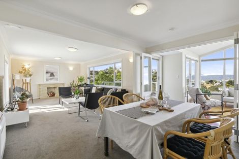 Photo of property in 7 Harbour Park Terrace, Khandallah, Wellington, 6035