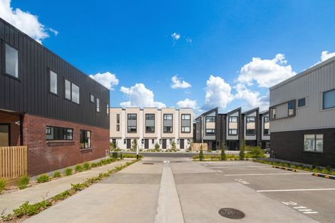 Photo of property in 5 Tokarewa Close, Mount Wellington, Auckland, 1062