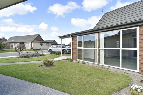 Photo of property in Rivertown Villas, 150 Williams Street, Kaiapoi, 7630