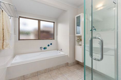 Photo of property in 27 Matapihi Road, Mount Maunganui, 3116