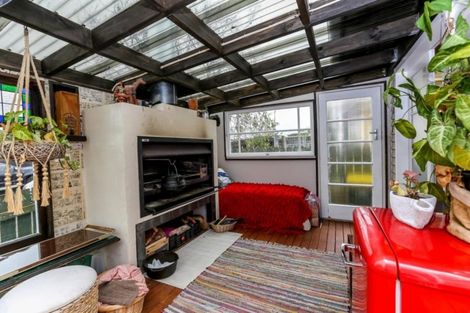 Photo of property in 37 Belair Avenue, Blagdon, New Plymouth, 4310