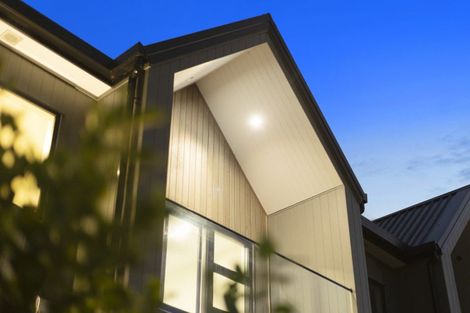 Photo of property in 128 Vintry Drive, Kumeu, 0810