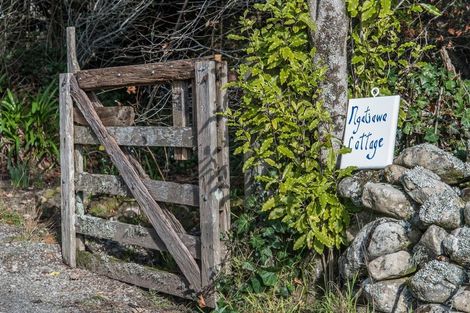 Photo of property in 108 Ngatiawa Road, Reikorangi, Waikanae, 5391