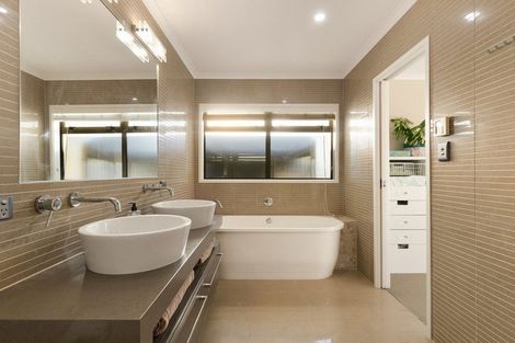 Photo of property in 28 Rexford Heights, Pyes Pa, Tauranga, 3112