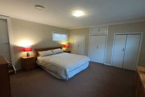 Photo of property in 2/26 Dallinghoe Crescent, Milford, Auckland, 0620