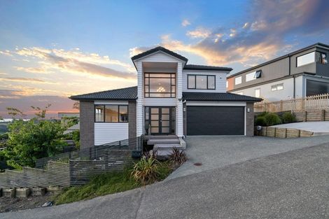 Photo of property in 30 Aldon Lane, The Gardens, Auckland, 2105