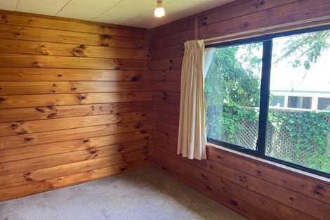 Photo of property in 1/48 Blakeborough Drive, Forrest Hill, Auckland, 0620