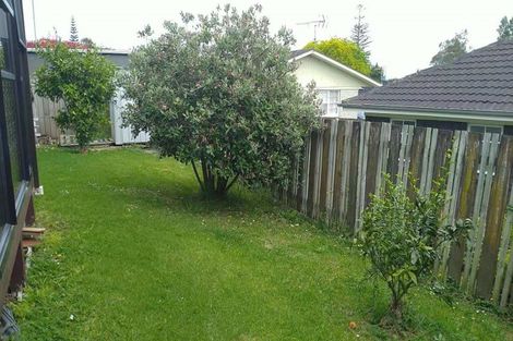 Photo of property in 2/14 Chip Grove, Sunnyhills, Auckland, 2010