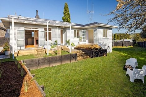 Photo of property in 19 Dunlop Road, Te Puke, 3119