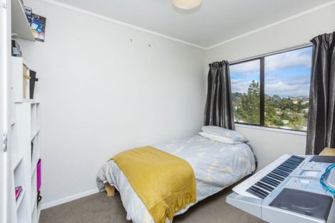 Photo of property in 30 Castle Crescent, Stokes Valley, Lower Hutt, 5019