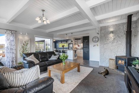 Photo of property in 65 Okura River Road, Okura, Albany, 0792