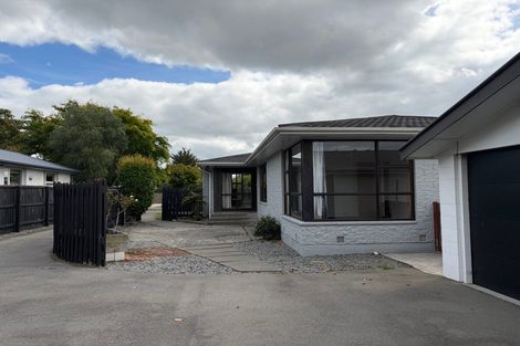 Photo of property in 15 Talltree Avenue, Avonhead, Christchurch, 8042