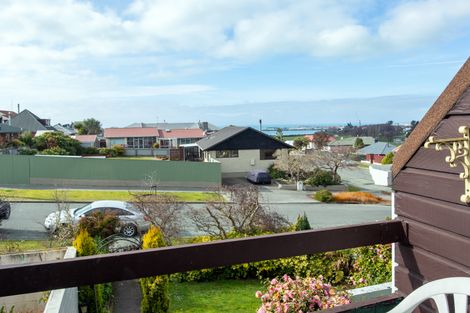Photo of property in 2/2 Cross Street, Marchwiel, Timaru, 7910