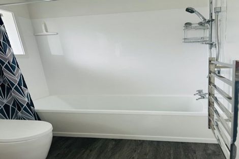 Photo of property in 17 Pembroke Street, Avondale, Christchurch, 8061