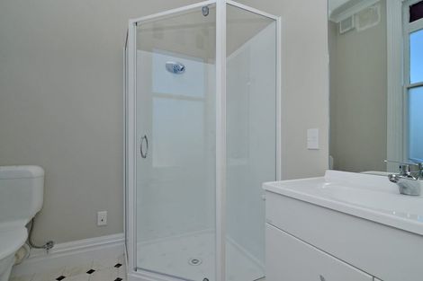 Photo of property in 4/112 Austin Street, Mount Victoria, Wellington, 6011