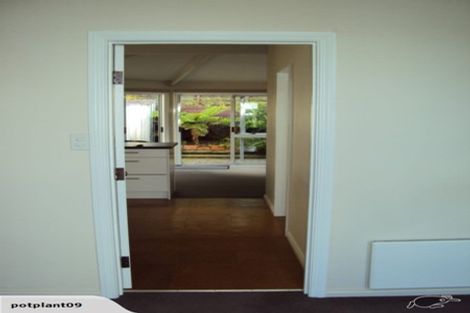 Photo of property in 2 Yale Road, Mount Cook, Wellington, 6021