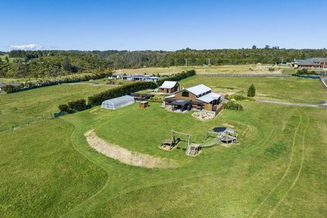 Photo of property in 17 Sarona Park Drive, Omanawa, Tauranga, 3171