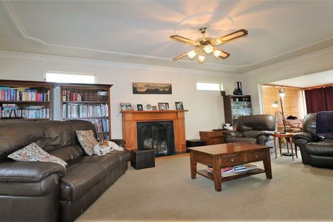 Photo of property in 27 Hilton Road, Carterton, 5713