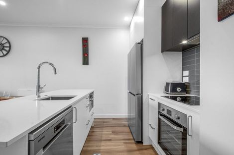 Photo of property in 3/1 Genevieve Lane, Hobsonville, Auckland, 0616