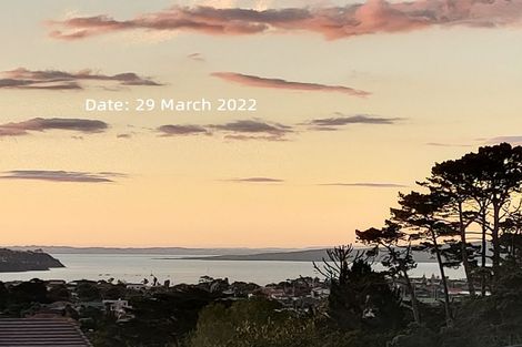 Photo of property in 64 Bleakhouse Road, Bucklands Beach, Auckland, 2014